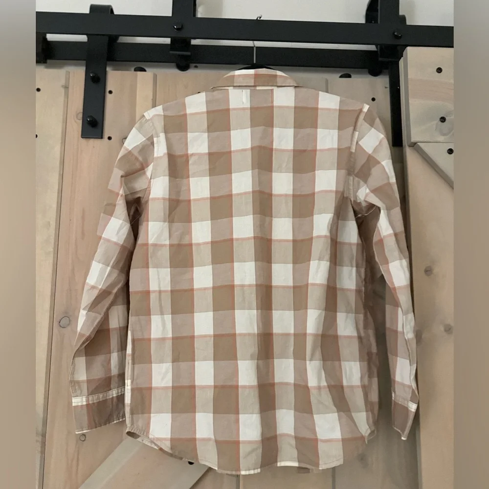 NWOT Old Navy Tan and White Plaid Shirt